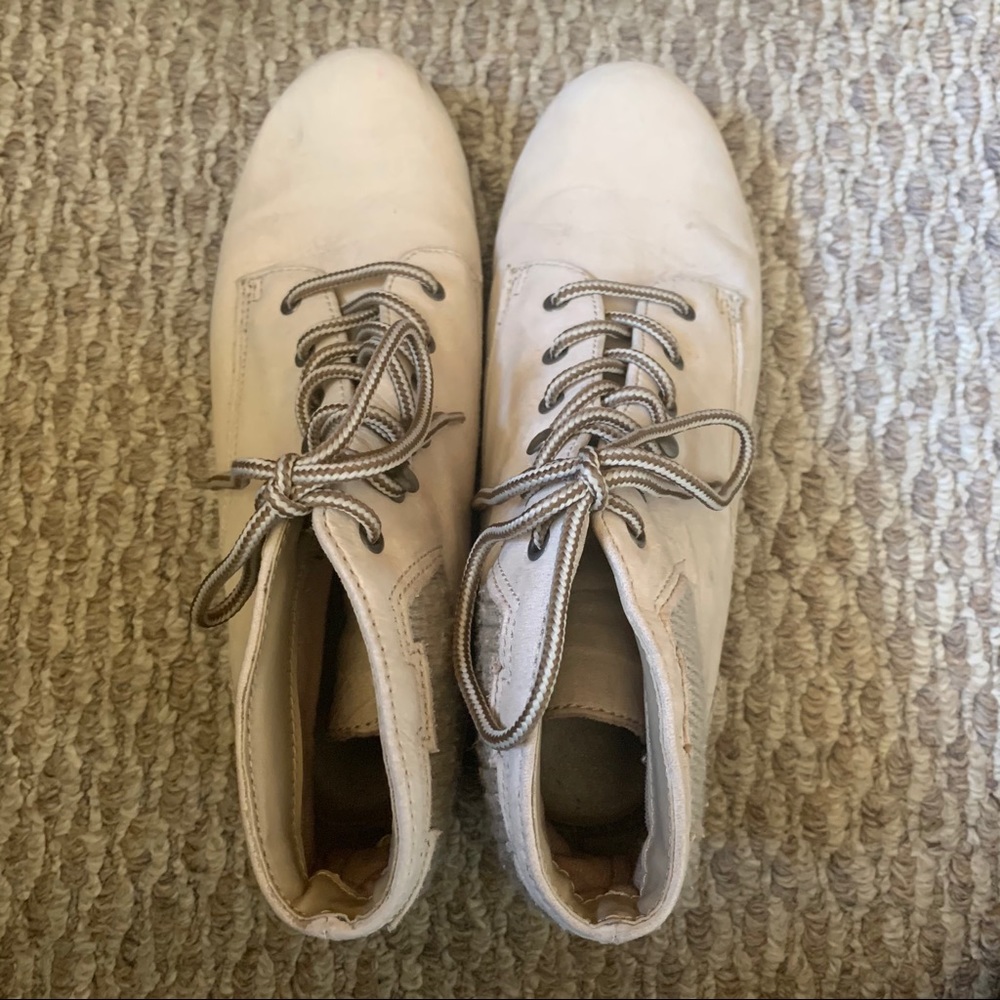 🍂Boots🍂 - Picture 2 of 7